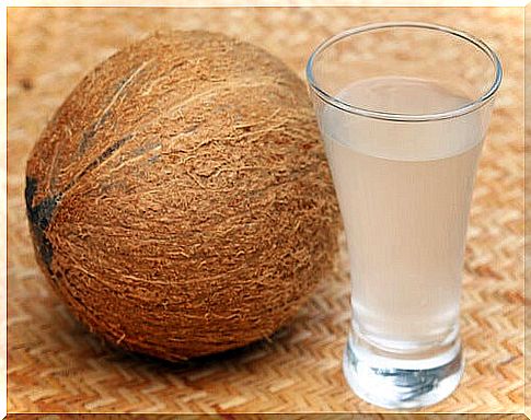 10 health benefits of coconut water