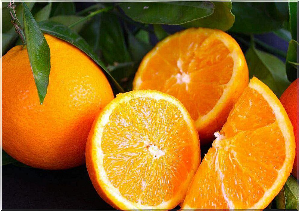 Juicy oranges are high in calcium