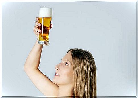 Beer helps against dry hair.