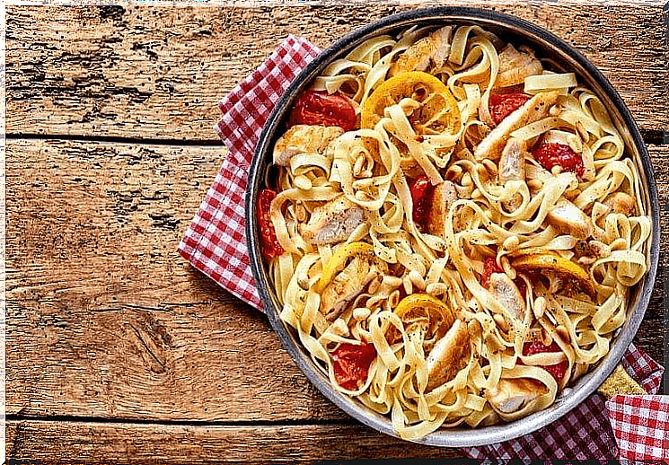 High-carbohydrate foods: pasta