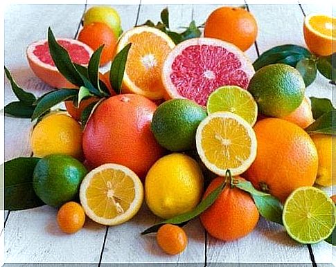 Many different citrus fruits that can cause acid reflux.