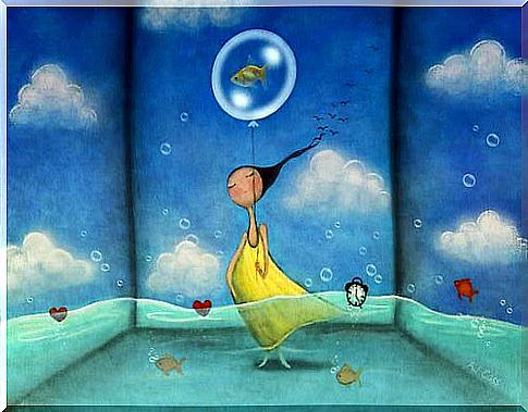 influencing-girls-with-fish-in-a-water-bubble