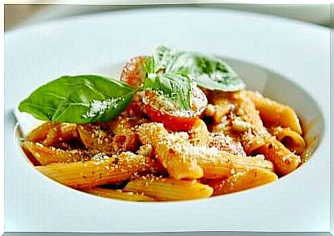 Delicious and easy recipe: macaroni with tuna