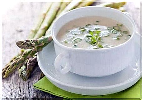 Cream of asparagus soup can be prepared quickly