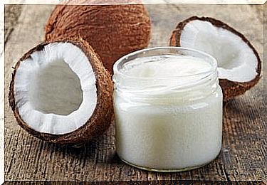 Coconut oil for homemade eye cream