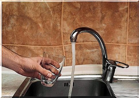 In the case of tap water, the consumer should pay attention to odors