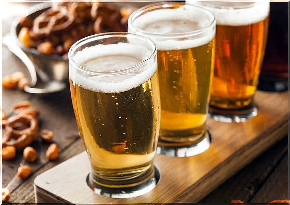 Is the Beer Diet Healthy?  And what is the truth of the beer belly myth?