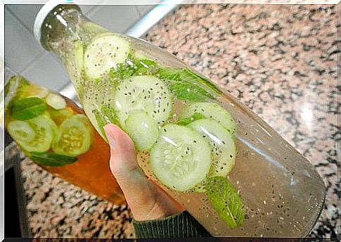 Light lemonade made from cucumber, ginger and mint