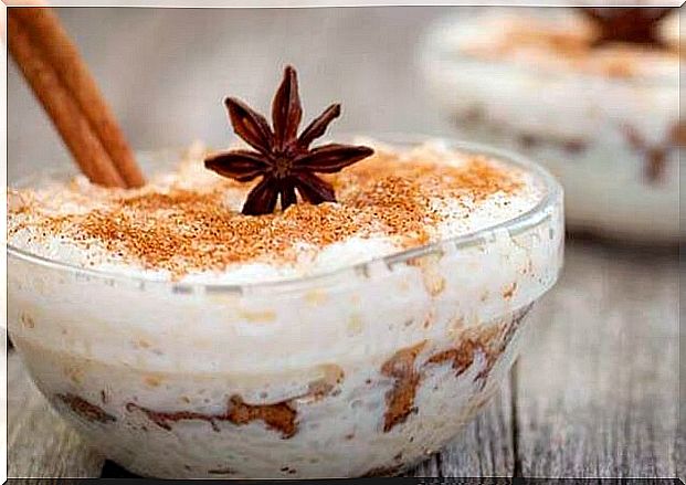 Rice pudding with raisins and cinnamon