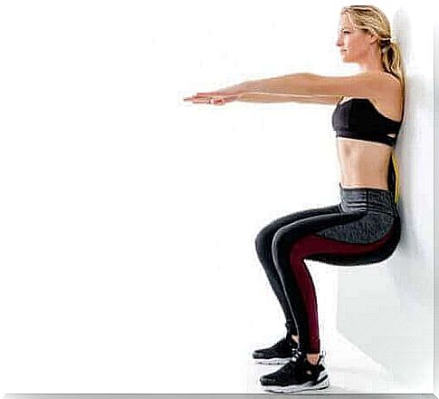 injured knee - squats on the wall