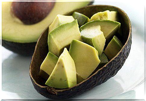 Useful home remedies with avocado 