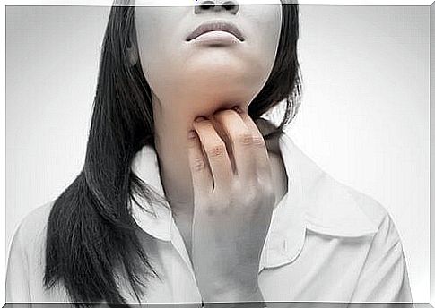 What to do against a scratchy throat  4 home remedies